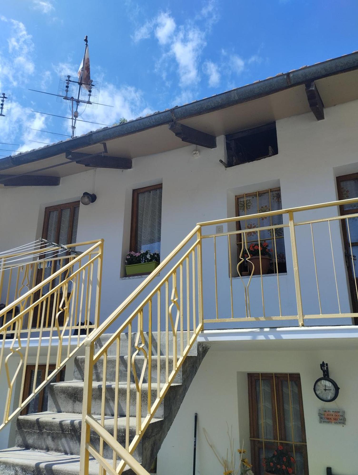 B&B La Marmotta Coazze Екстер'єр фото